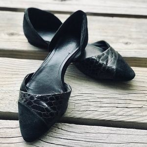Vince Camuto Black Flats